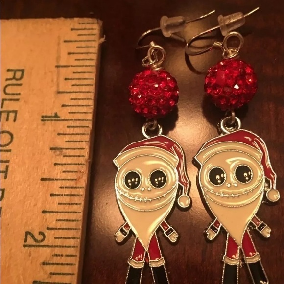 JACK SKELLINGTON NIGHTMARE BEFORE CHRISTMAS RED WHITE SANDY CLAWS DROP EARRINGS - Picture 4 of 5